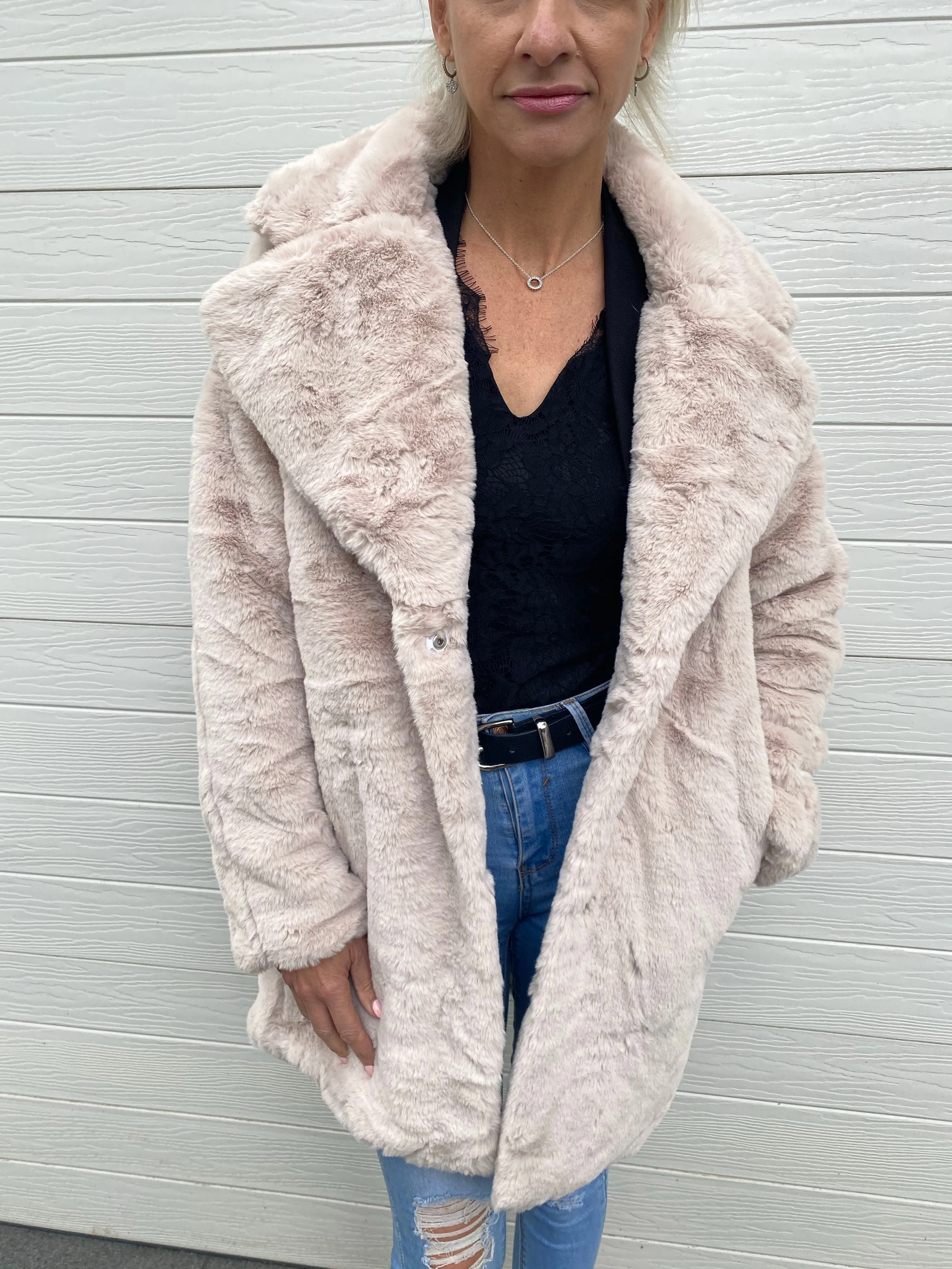 Maya Faux Fur Coat - Light Natural