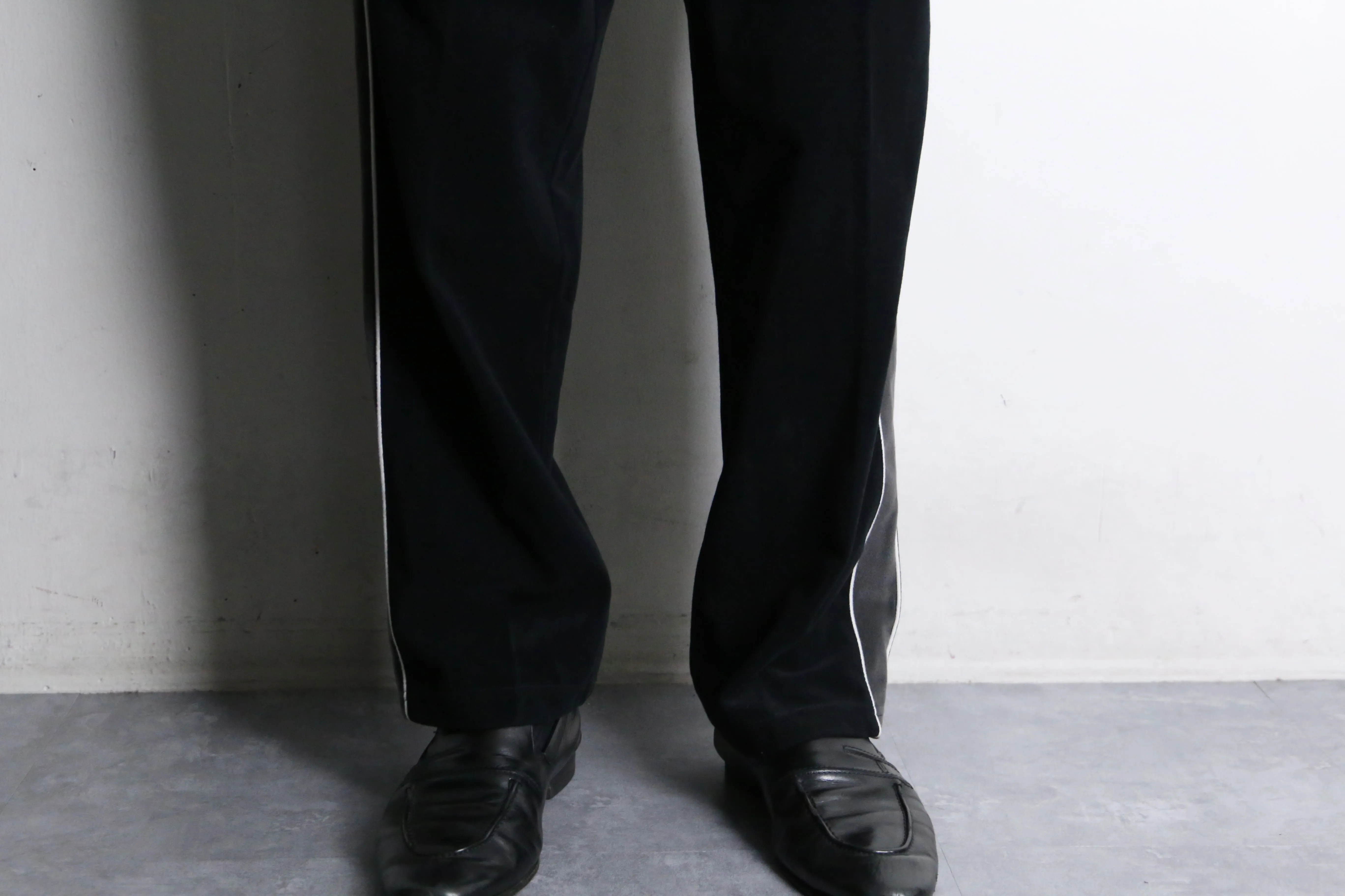 side line black easy pants